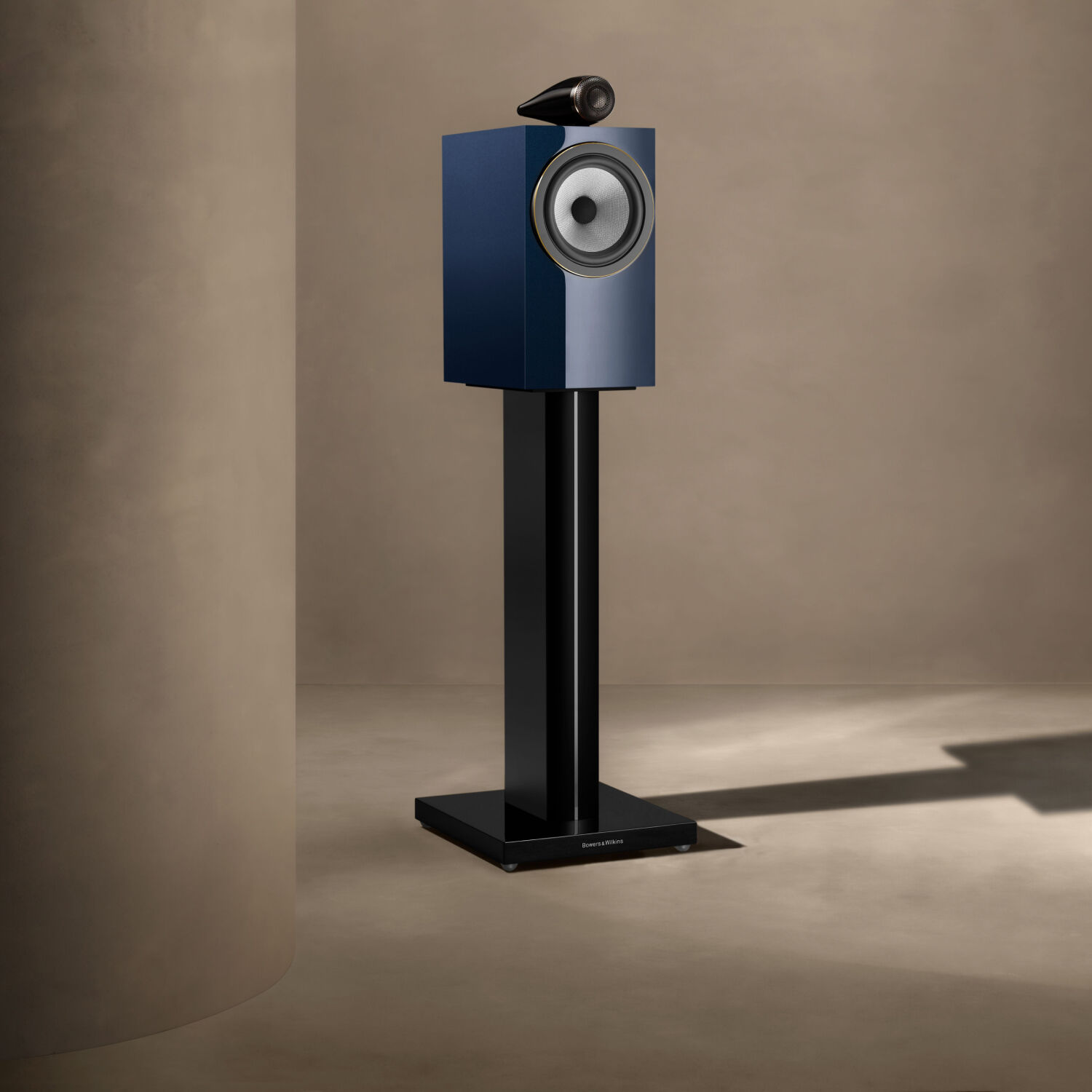 705 S3 Signature Midnight Blue Metallic - 700 Series 705 S3 Signature Midnight Blue Metallic - 700 Series