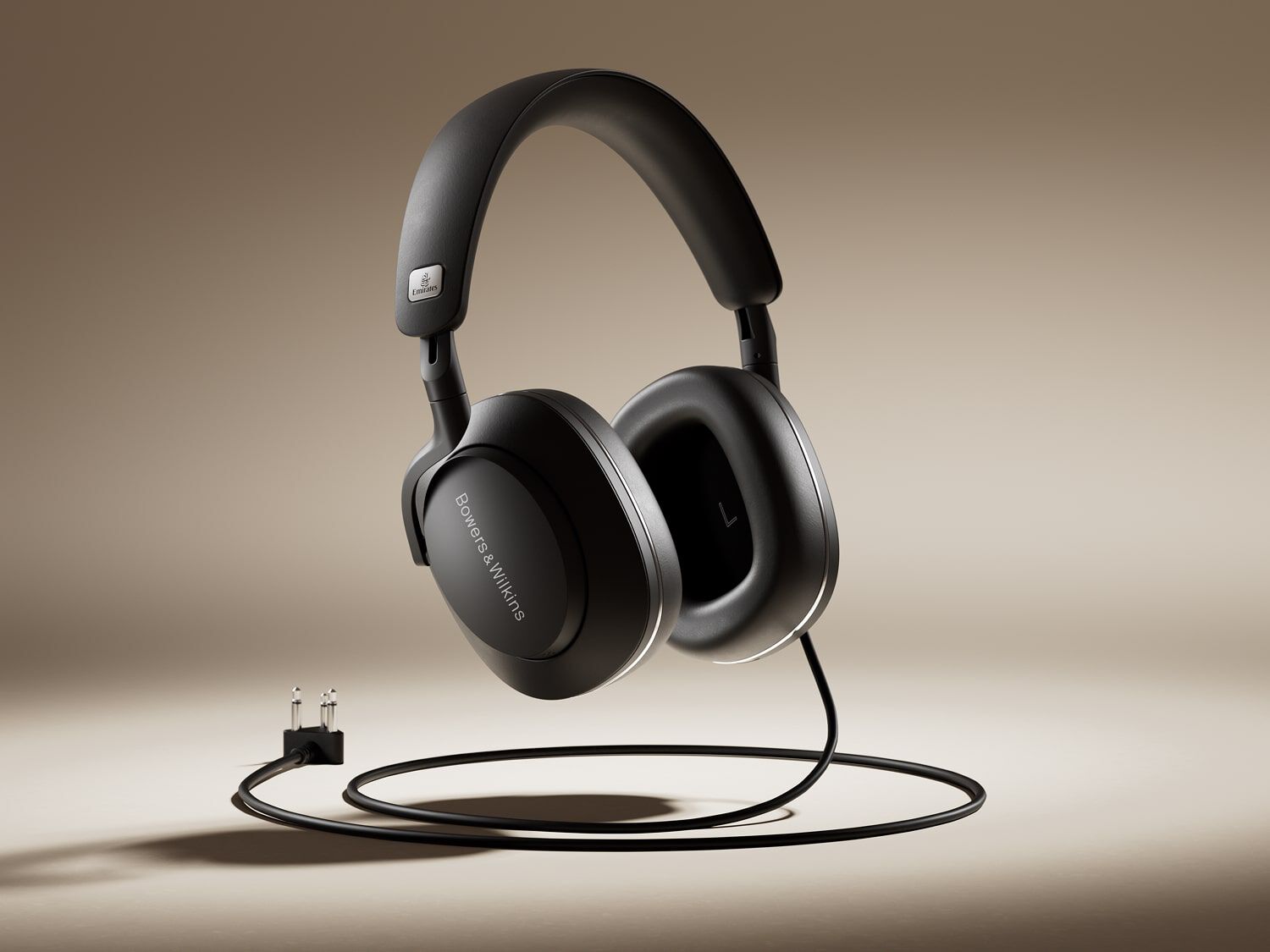 Emirates Partnership wired headphones