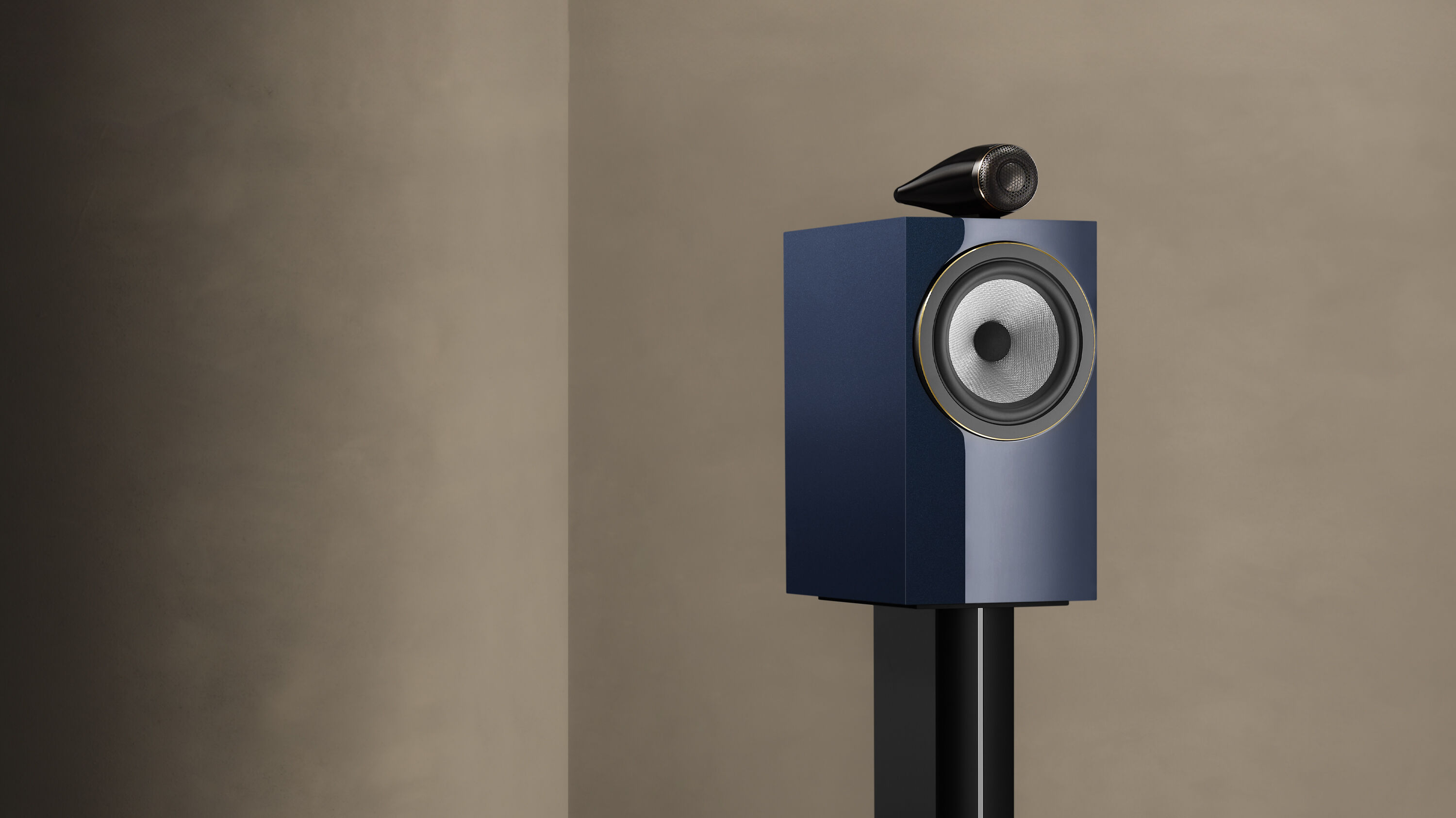 Řada Bowers & Wilkins 700 Series Signature