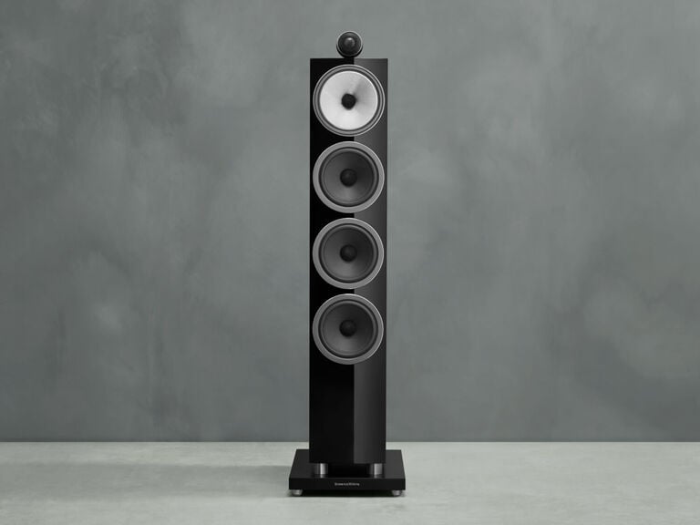 702 S3