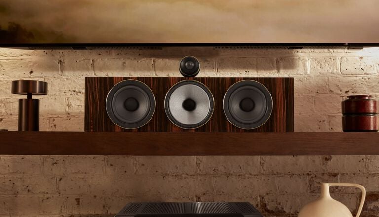Bowers & Wilkins 700 Signature Series Lifestyle Image 