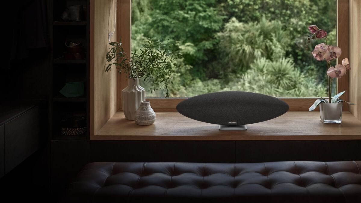 Screenshot or Official Image for bowerswilkins.com - Bowers & Wilkins | True Sound in Headphones, Loudspeakers & Audio Systems