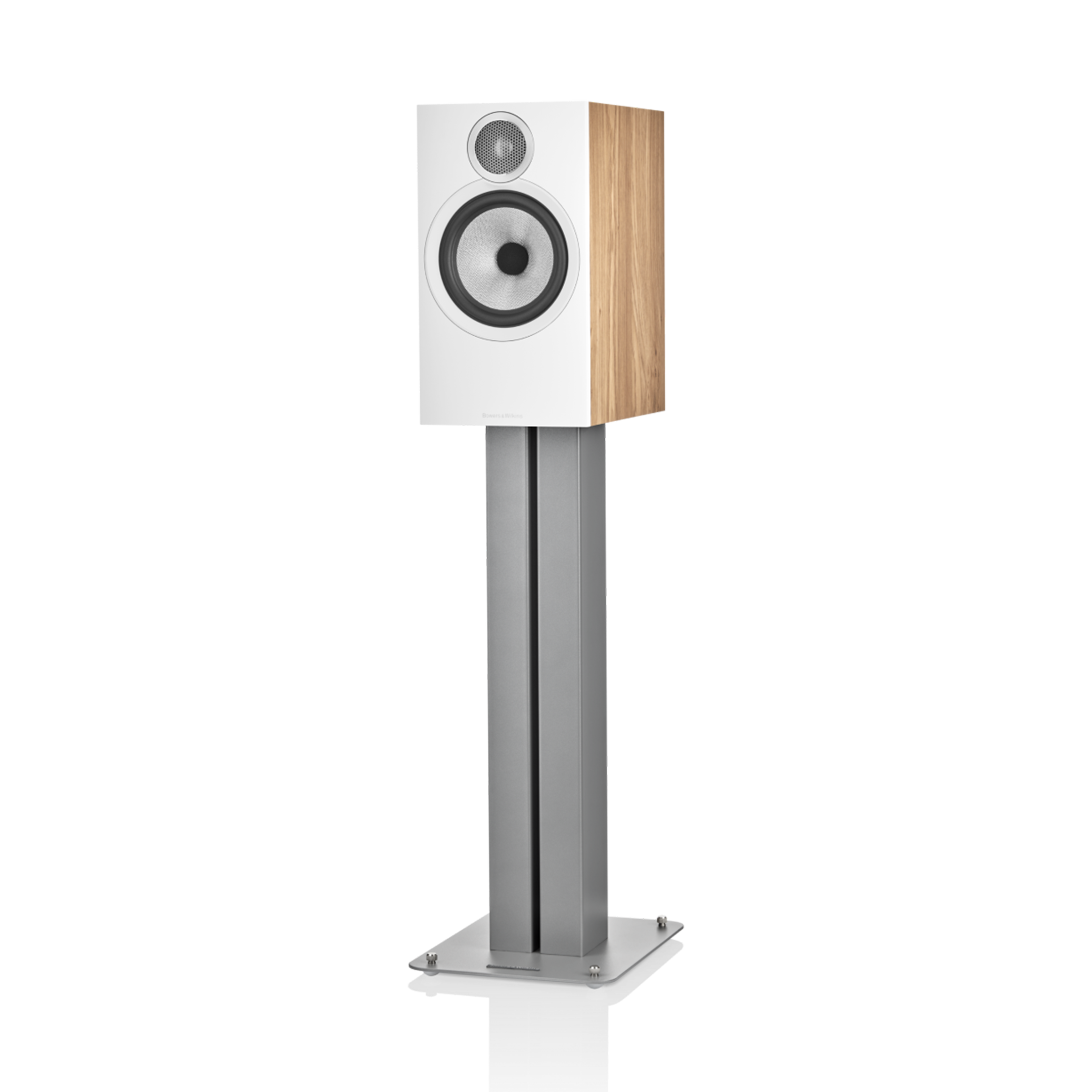 606 S3 - Oak side front view