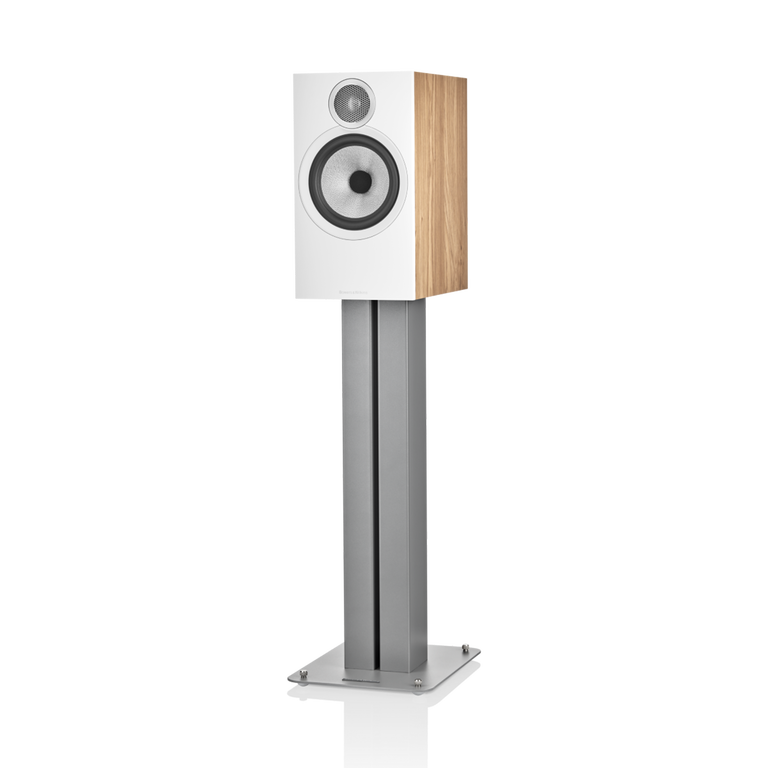 606 S3 - Oak side front view