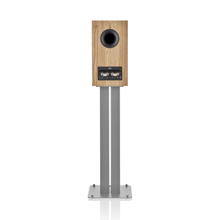 606 S3 - Oak back view
