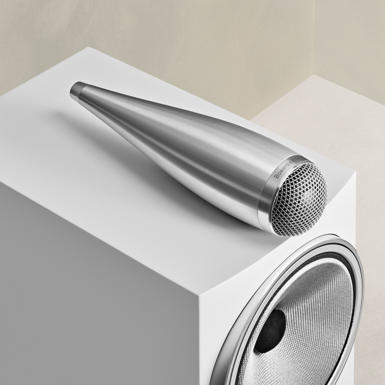 702 S3, Satinweiß, dynamic