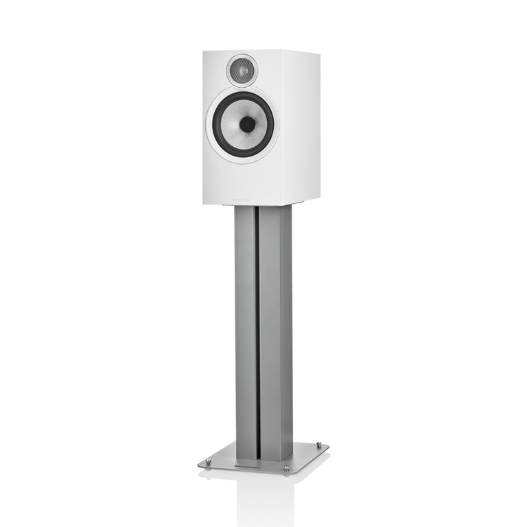 606 S3, White, dynamic