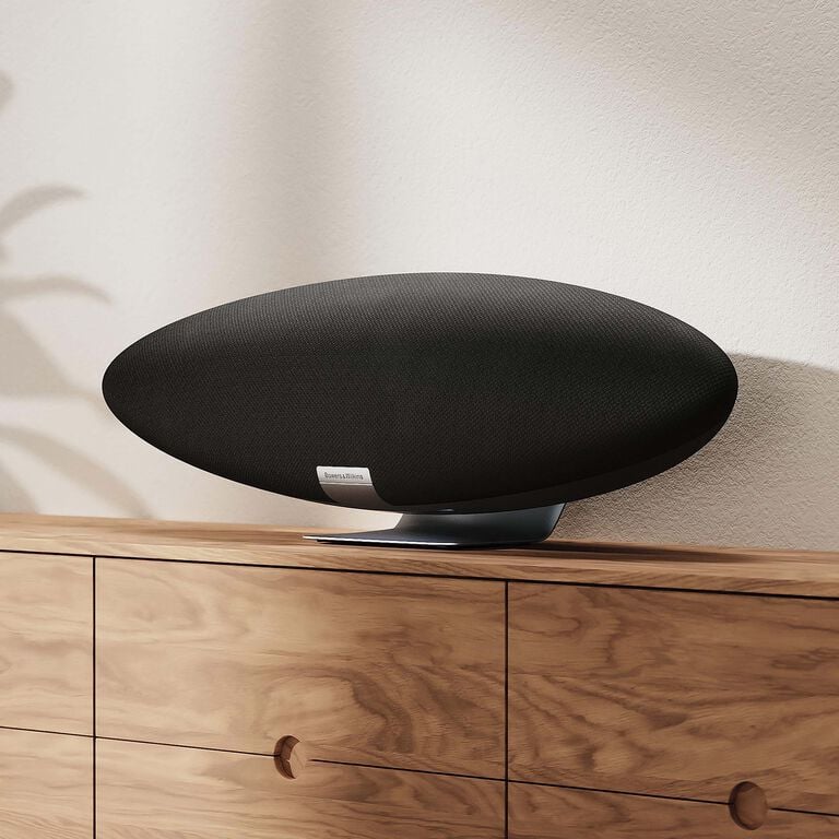 Zeppelin Wall Bracket, Black, dynamic