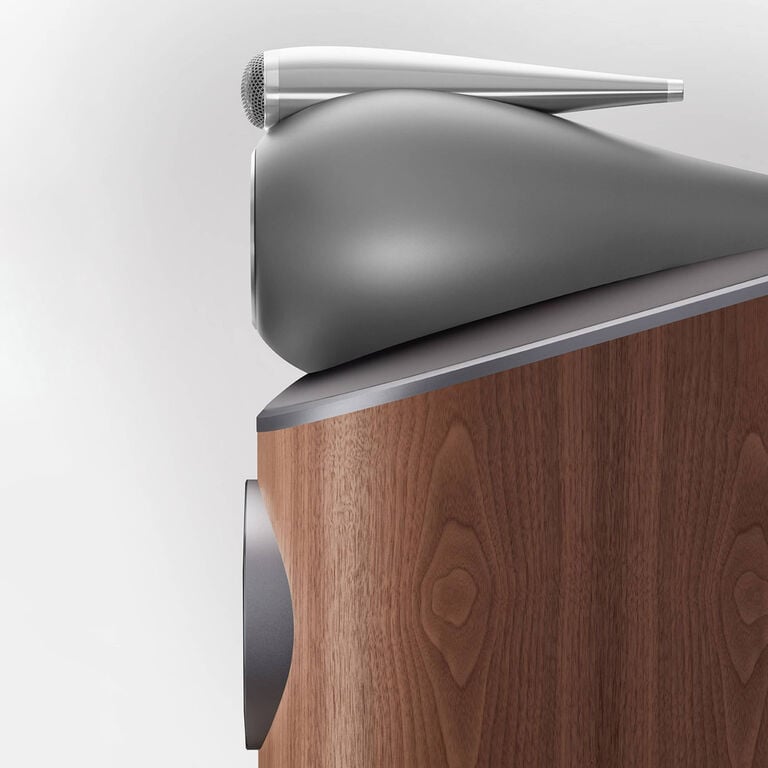 801 D4 - Walnut side close up view