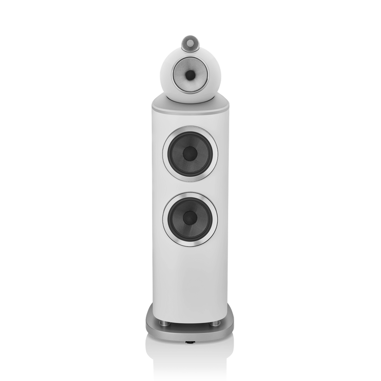 803 D4 - White front view