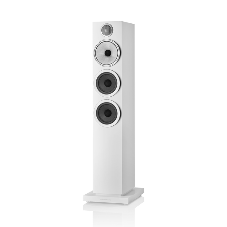 704 S3, Satin White, dynamic