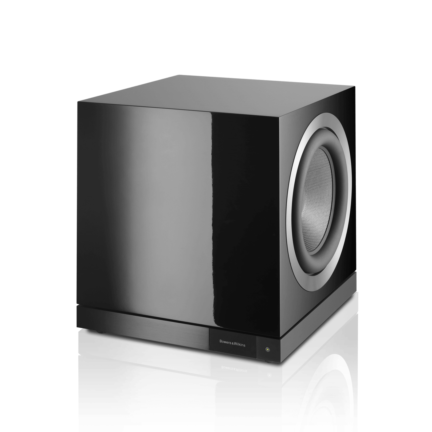 DB1D, Gloss Black, dynamic