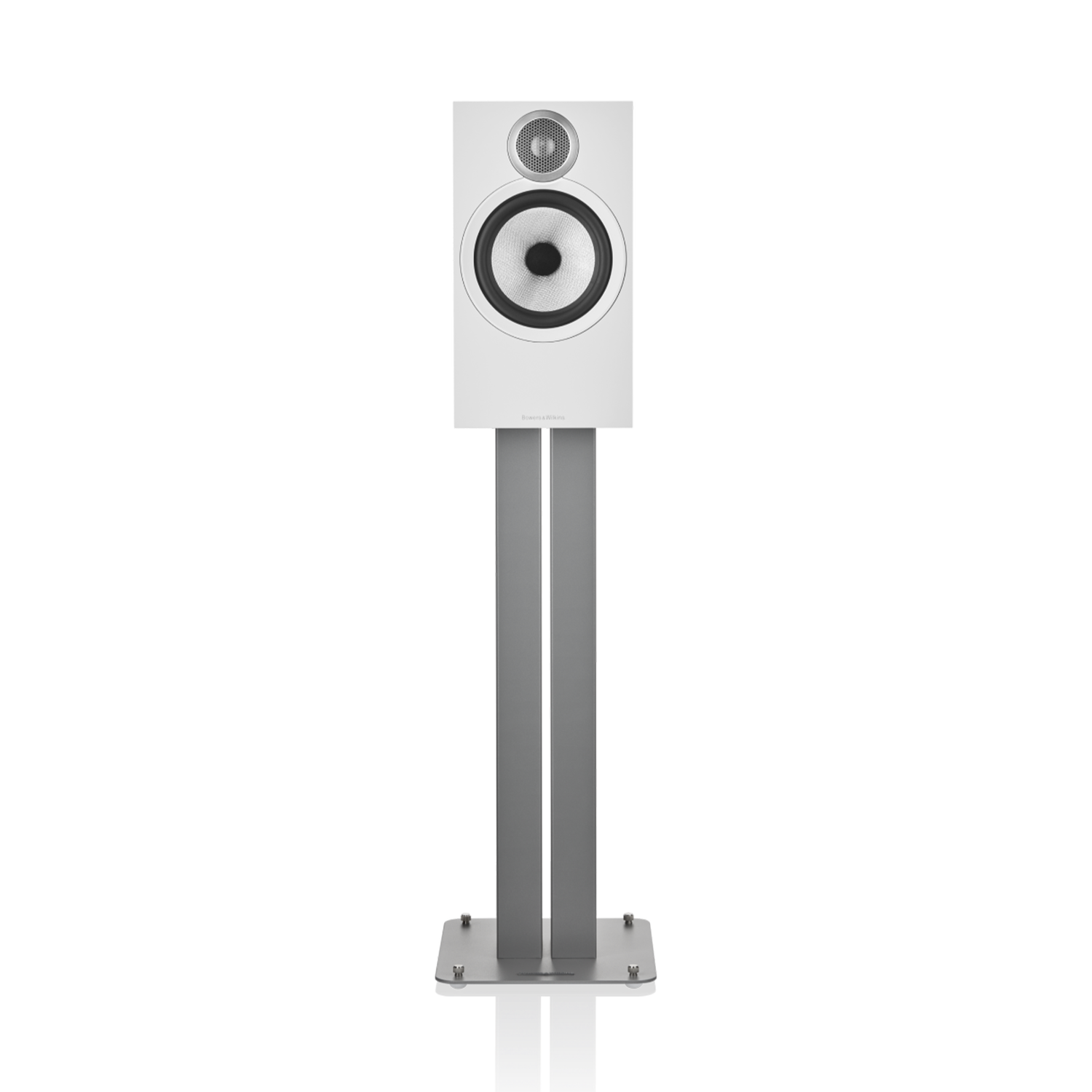606 S3 - White front view