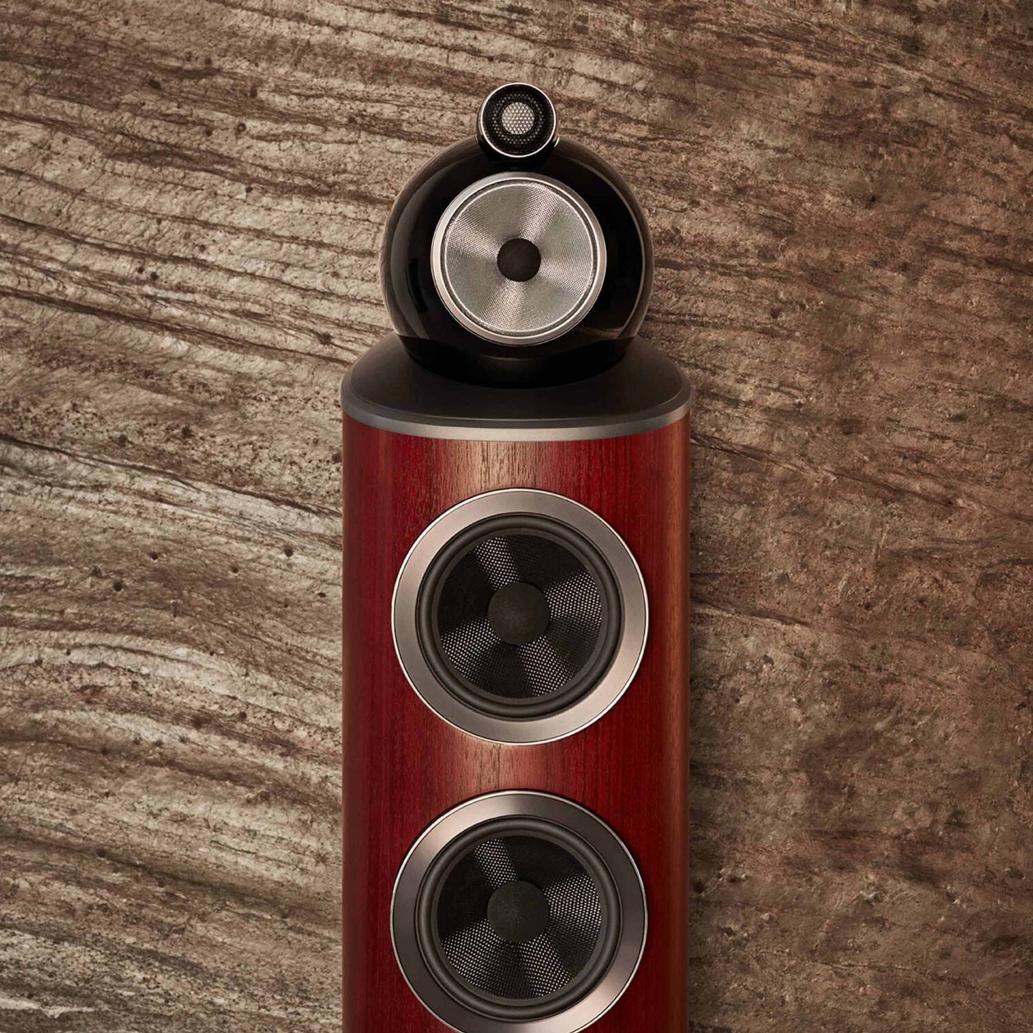 803 D4 - Rosenut front close up view