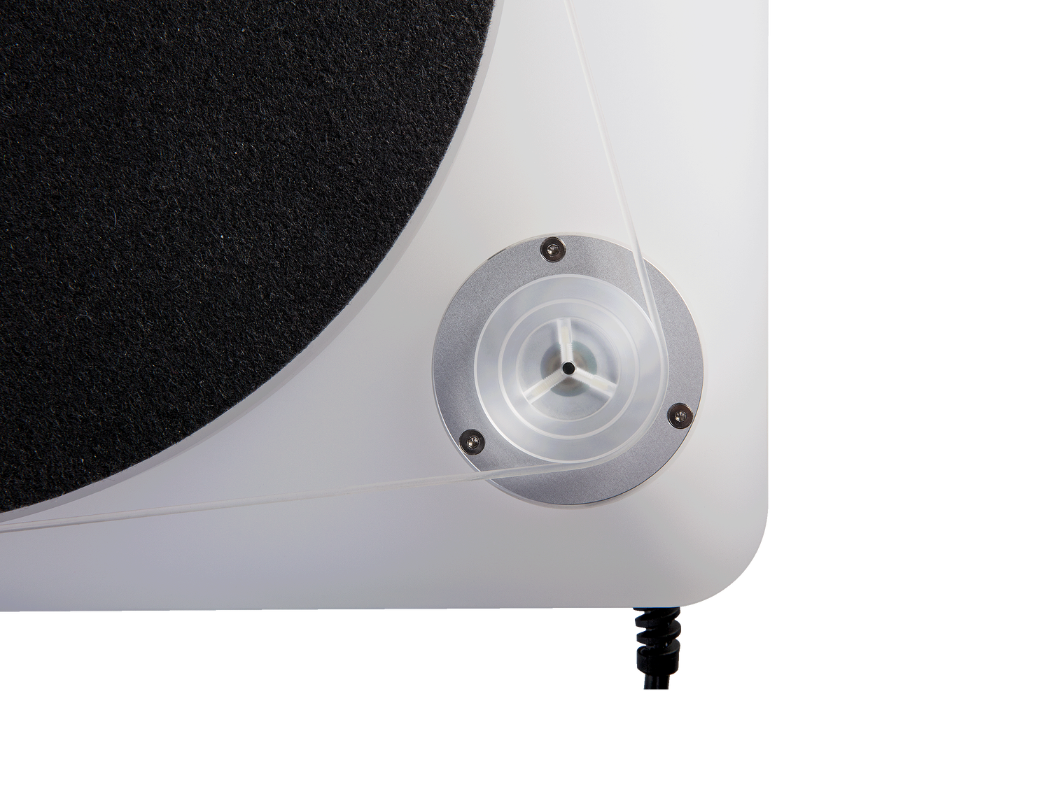 TT15S1 - White closeup view