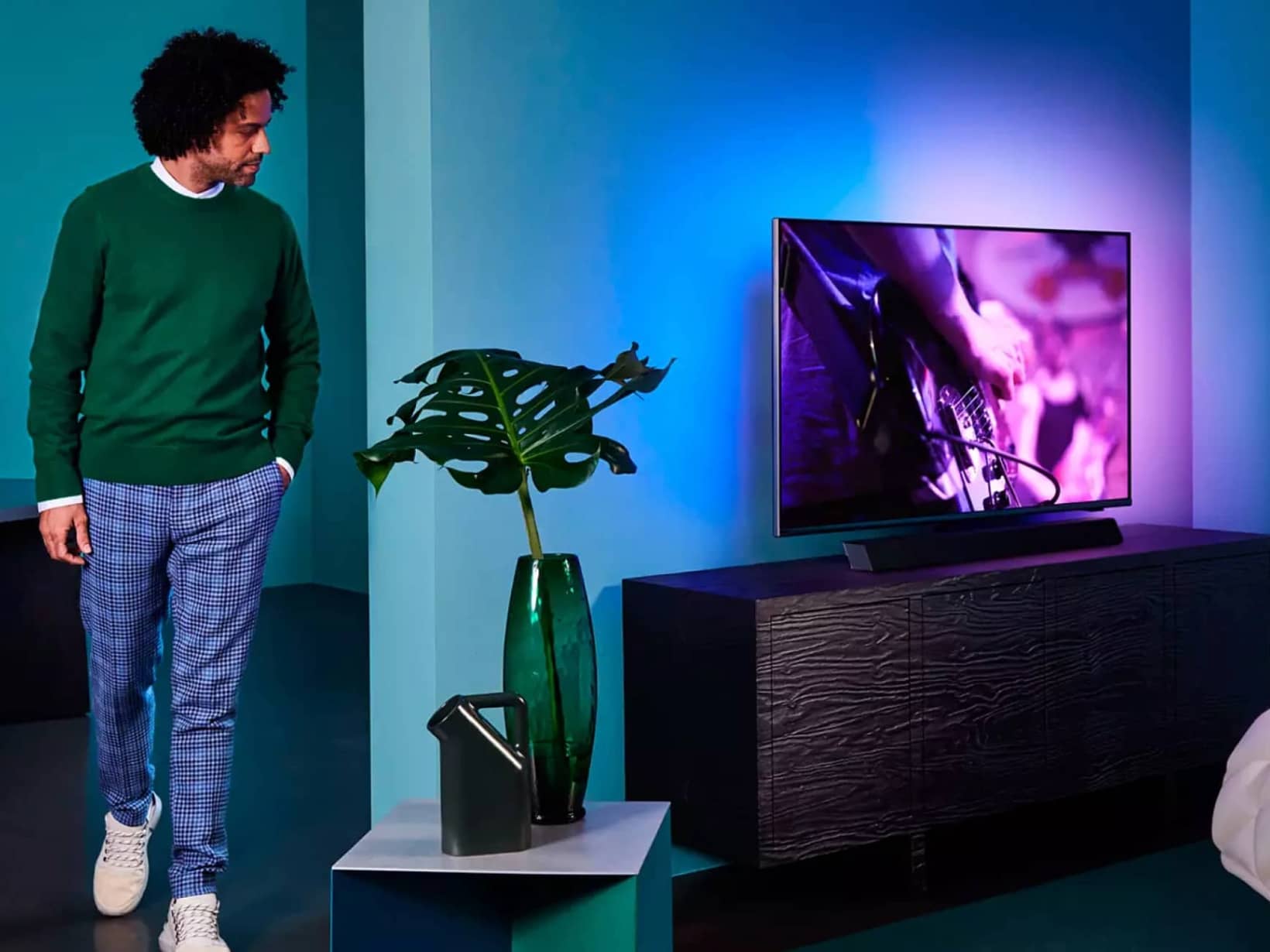 Así son los televisores de Philips para 2019: más OLED, mejor procesado y  sonido afinado por Bowers & Wilkins